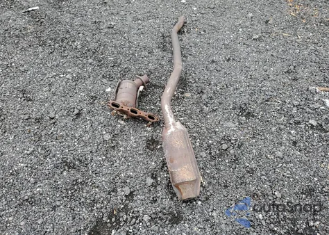 2003 GMC Sonoma из США, поврежденный, VIN 1GTCS19H838287924